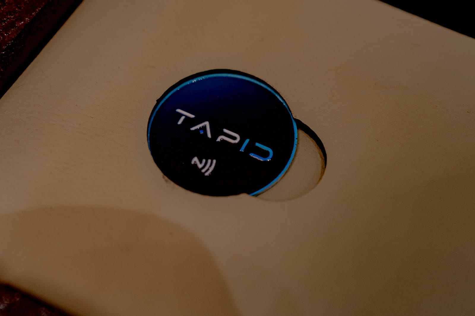 TapID 30mm coin sticker